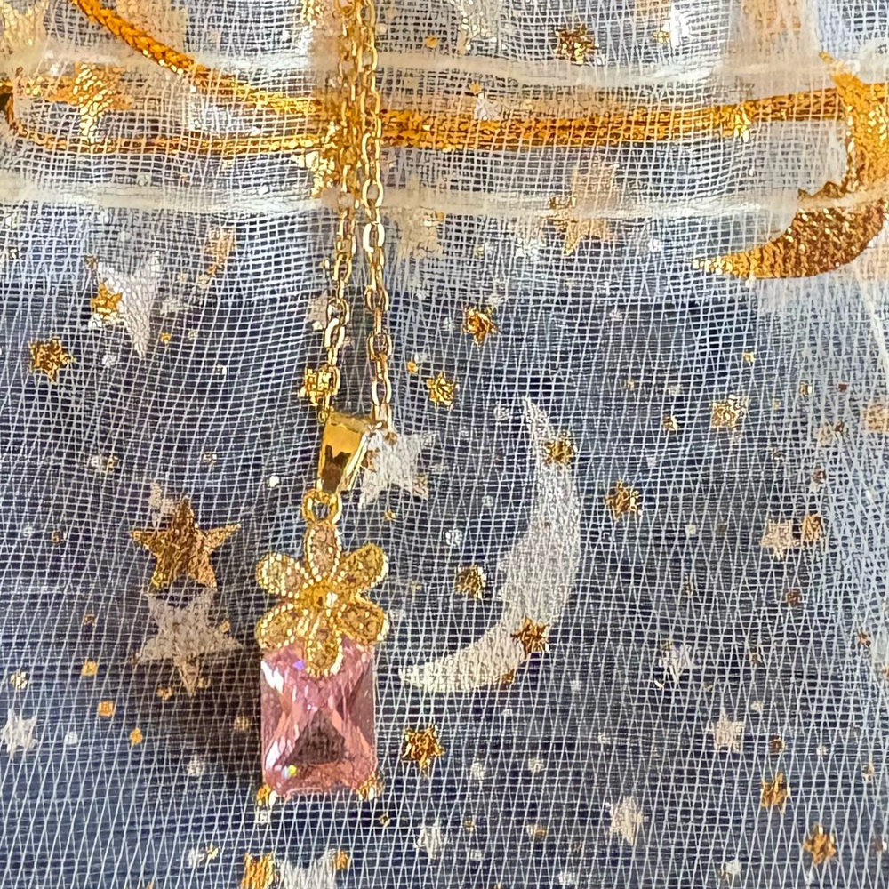 Gold and Pink Flower Pendant Necklace - Picture 6 of 6